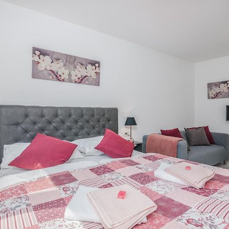 Apartments Elle Luxury Vantacici 马林斯卡 外观 照片