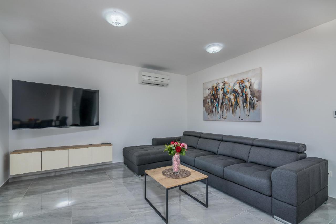 Apartments Elle Luxury Vantacici 马林斯卡 外观 照片